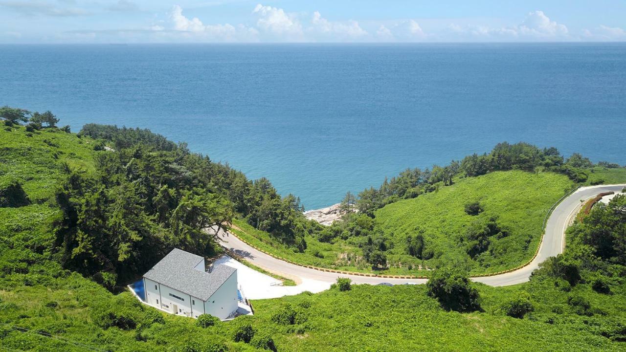 Oneday Namhae Villa Eksteriør bilde