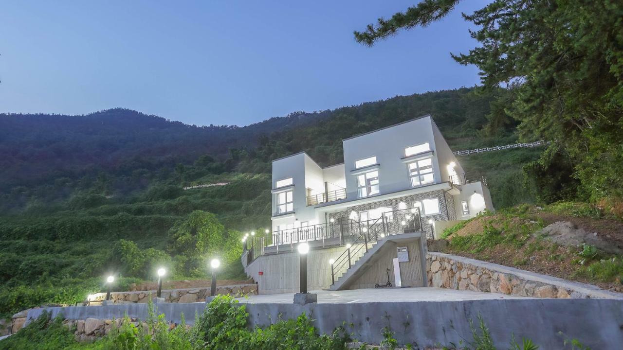 Oneday Namhae Villa Eksteriør bilde